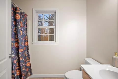 63 Agnes St, Springfield, MA 01118 photo 27