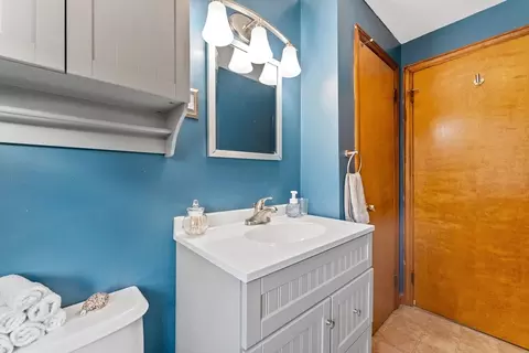 94 Jacob St, Chicopee, MA 01020 photo 30
