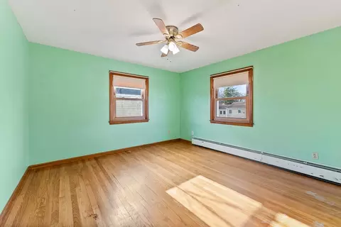 94 Jacob St, Chicopee, MA 01020 photo 26