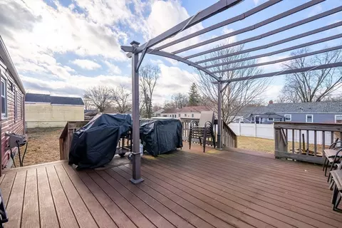 94 Jacob St, Chicopee, MA 01020 photo 34