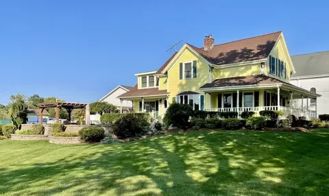 346 South St, Somerset, MA 02726