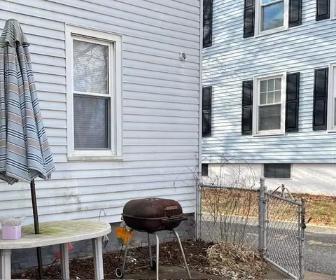 Exterior - 29 Cochran St, Chicopee, MA 01020 photo 3 of 8