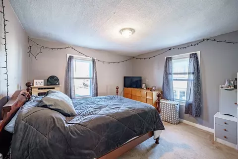 73 Beverly St, Chicopee, MA 01013 photo 18