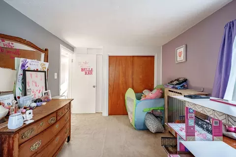73 Beverly St, Chicopee, MA 01013 photo 17