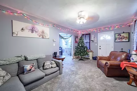 73 Beverly St, Chicopee, MA 01013 photo 4