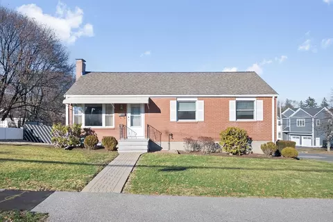 23 Doty St, Waltham, MA 02452