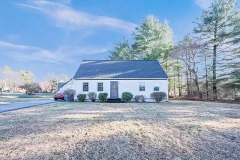 3 Blacksmith Rd, Belchertown, MA 01007