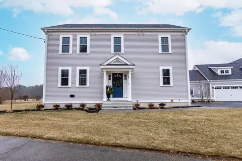 83 E Main St, Hopkinton, MA 01748