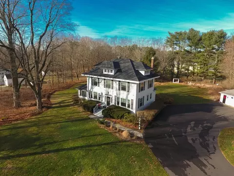 332 South St, Wrentham, MA 02093