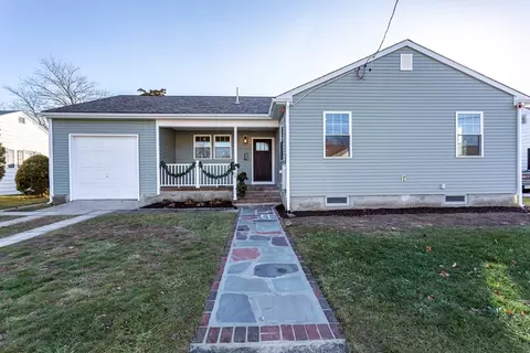 40 Jarry St, New Bedford, MA 02745