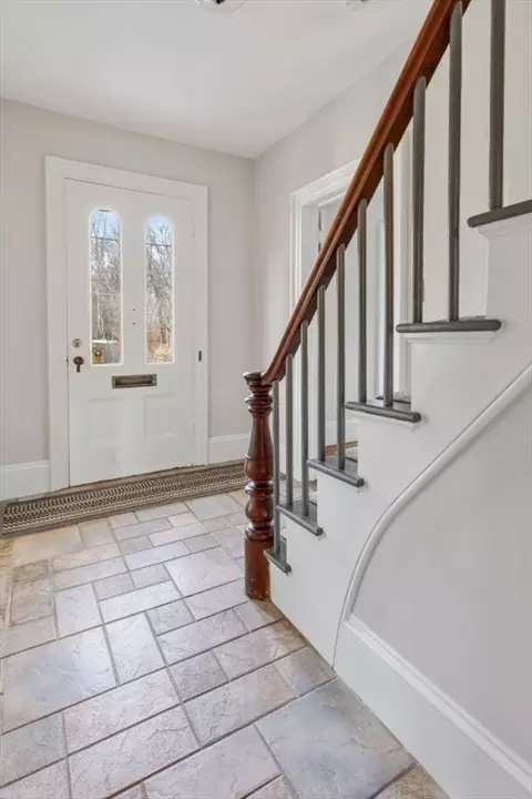 Entry Way - 66 Temple St, Reading, MA 01867 photo 1 of 5
