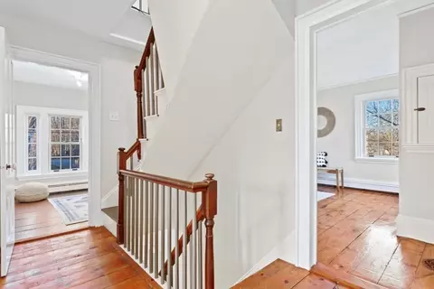 Entry Way - 66 Temple St, Reading, MA 01867 photo 3 of 5