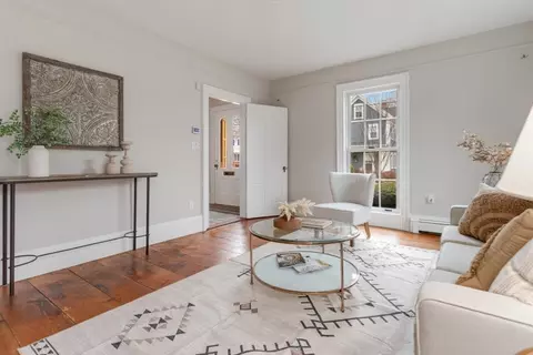 Living - 66 Temple St, Reading, MA 01867 photo 2 of 6