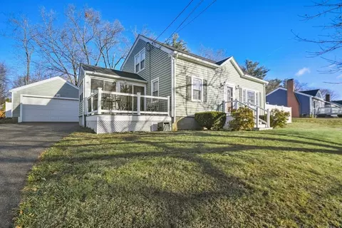 81 Starr St, Leominster, MA 01453