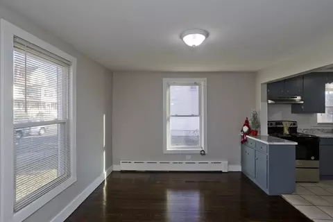 182 Massasoit St, Springfield, MA 01107 photo 14