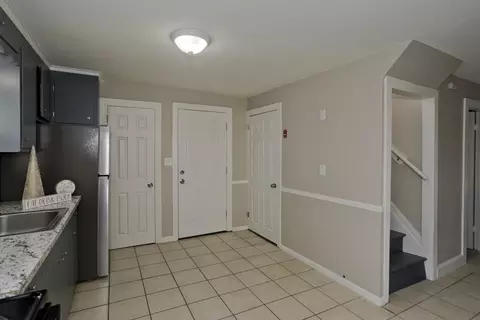 182 Massasoit St, Springfield, MA 01107 photo 18
