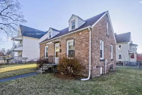 182 Massasoit St, Springfield, MA 01107