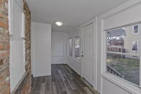 182 Massasoit St, Springfield, MA 01107 photo 39