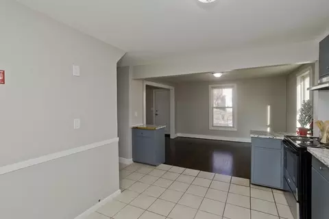 182 Massasoit St, Springfield, MA 01107 photo 15