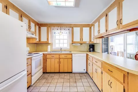 990 Massasoit Rd, Eastham, MA 02642 photo 2