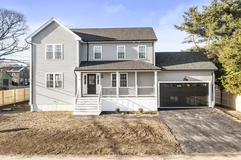 58 Hathaway St, Fairhaven, MA 02719