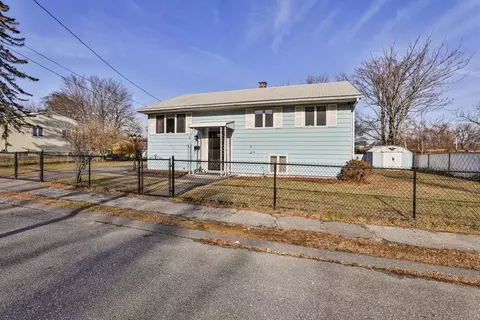 70 Arlene Rd, Lowell, MA 01851