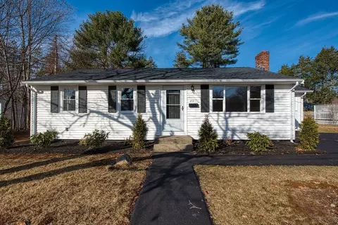 20 Suffolk Rd, Sharon, MA 02067