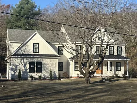 83 Crawford St, Northborough, MA 01532