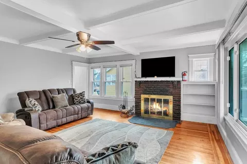 71 Gilbert Ave, Springfield, MA 01119 photo 11