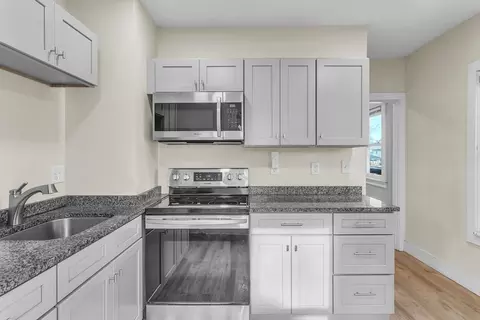 71 Gilbert Ave, Springfield, MA 01119 photo 14