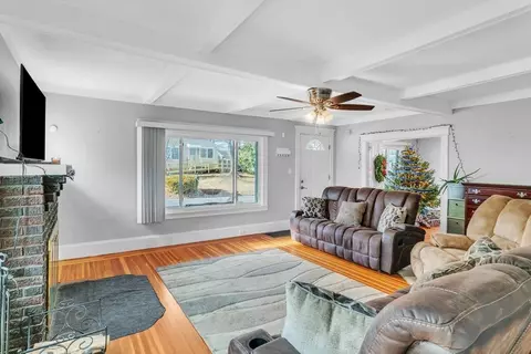 71 Gilbert Ave, Springfield, MA 01119 photo 9