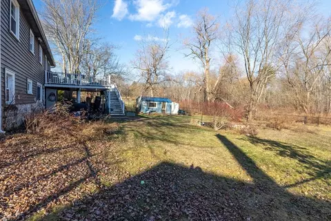 Exterior - 35 Florence Rd, Easthampton, MA 01027 photo 9 of 9