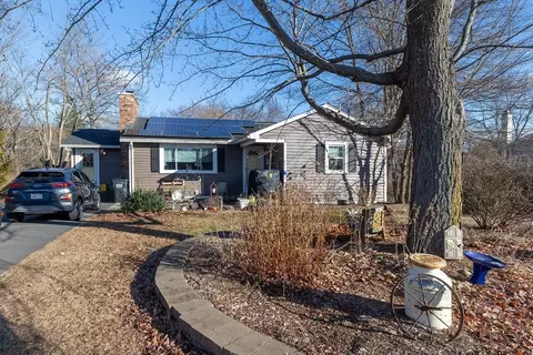 35 Florence Rd, Easthampton, MA 01027