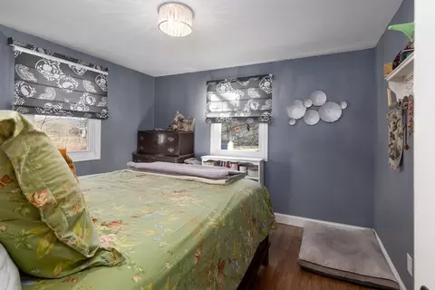 Bedroom - 35 Florence Rd, Easthampton, MA 01027 photo 1 of 2