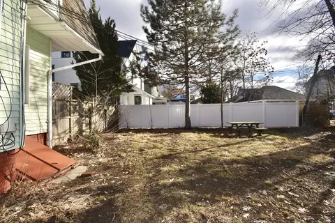 14 Lafayette St, Springfield, MA 01109 photo 28