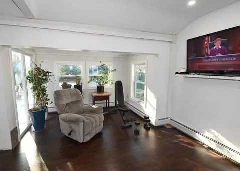 7 Siesta Dr, Wareham, MA 02576 photo 3