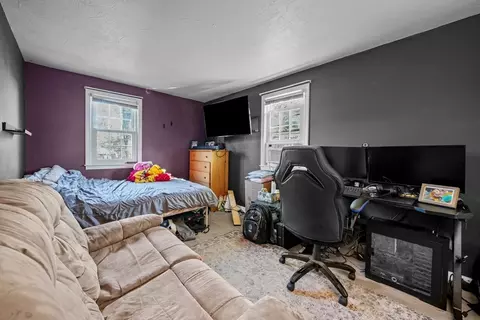 Bedroom - 81 Mayflower Ln, Wareham, MA 02538 photo 3 of 7