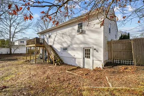 Exterior - 81 Mayflower Ln, Wareham, MA 02538 photo 4 of 10