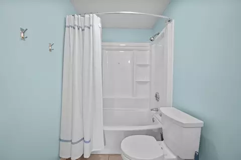 Bath - 81 Mayflower Ln, Wareham, MA 02538 photo 2 of 3