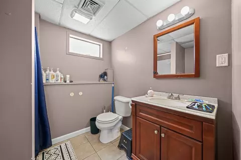 Bath - 81 Mayflower Ln, Wareham, MA 02538 photo 3 of 3