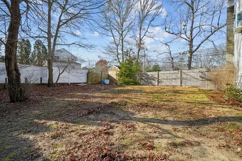 Exterior - 81 Mayflower Ln, Wareham, MA 02538 photo 6 of 10