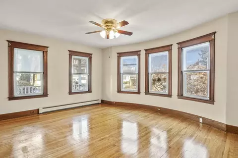 Living - 3 Clearview Ave, Worcester, MA 01605 photo 5 of 10