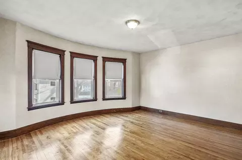 Living - 3 Clearview Ave, Worcester, MA 01605 photo 3 of 10