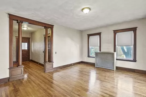 Living - 3 Clearview Ave, Worcester, MA 01605 photo 2 of 10