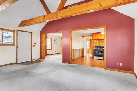 Living - 122 Spear Rd, Springfield, MA 01119 photo 2 of 7