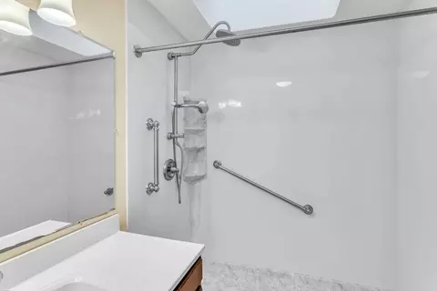 Bath - 122 Spear Rd, Springfield, MA 01119 photo 1 of 4