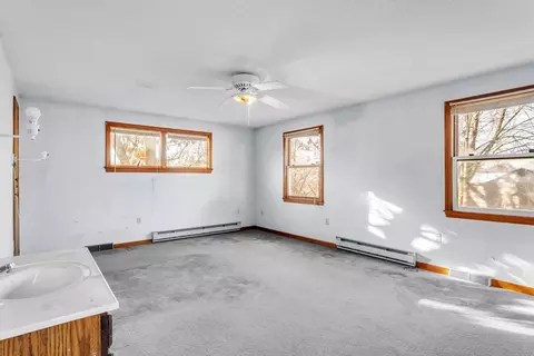 Bedroom - 122 Spear Rd, Springfield, MA 01119 photo 1 of 10