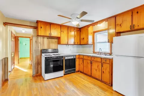 Kitchen - 122 Spear Rd, Springfield, MA 01119 photo 2 of 3