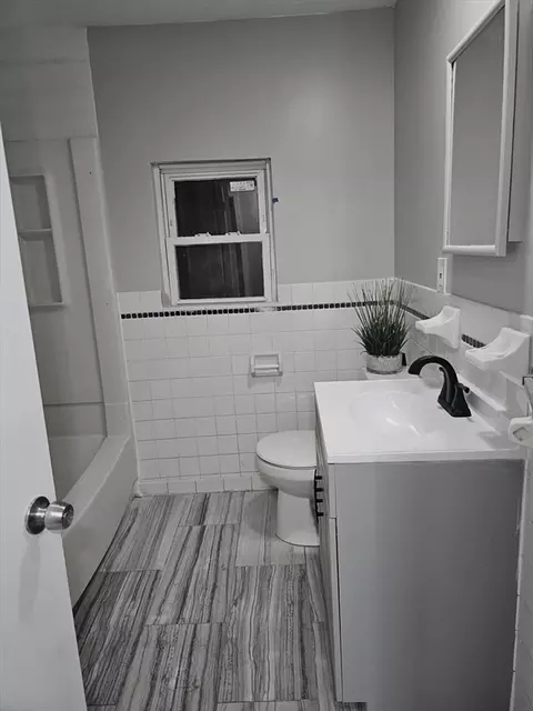 108 Marble St, Springfield, MA 01105 photo 26