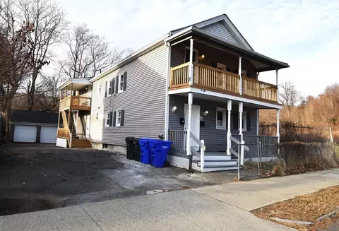 108 Marble St, Springfield, MA 01105 photo 2